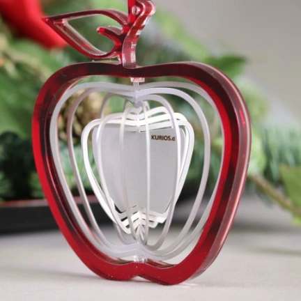 cutting acrylic sandwich